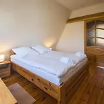 山林小屋 Za Zakretem *