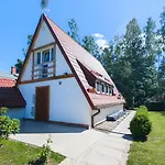 Za Zakretem 山林小屋 罗威