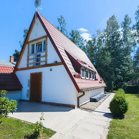 Drzwi Do Lasu Domek letniskowy Rowy (Pomerania)