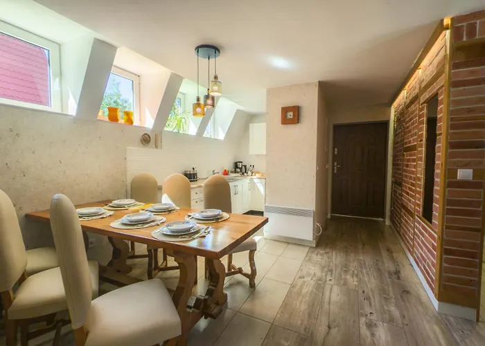 Za Zakretem Orman Evi Rowy (Pomerania)