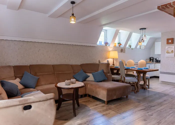 Za Zakretem Orman Evi